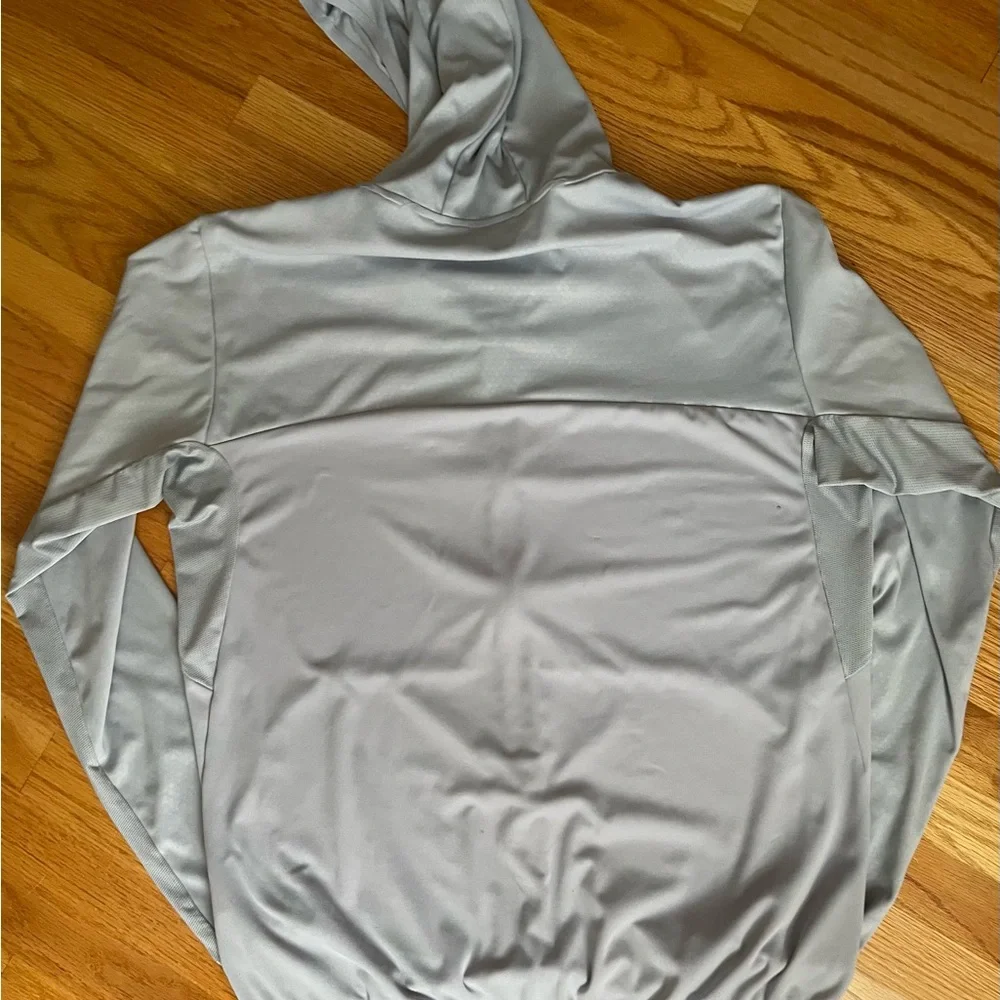 Adidas Men's hLight Gray Hooded Windbreaker